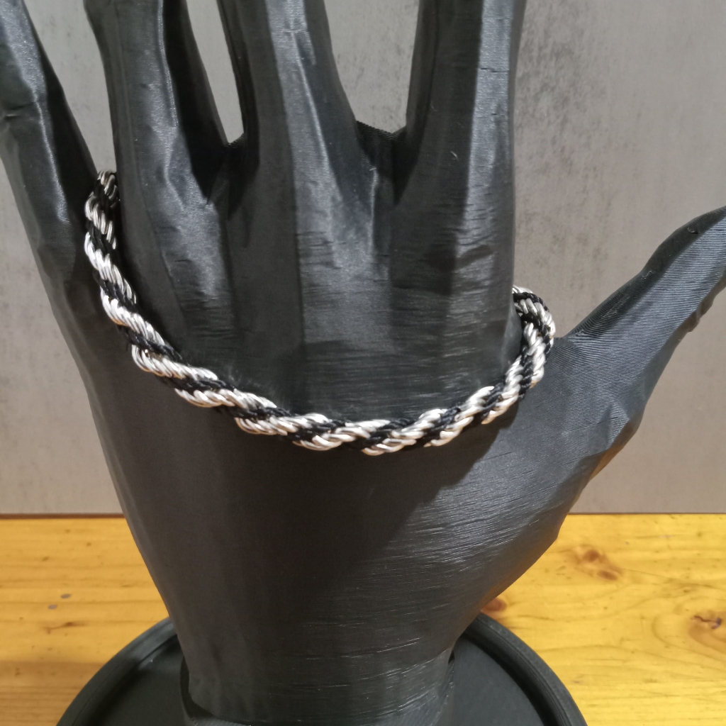 Twisted Bracelet In Black And Silver
